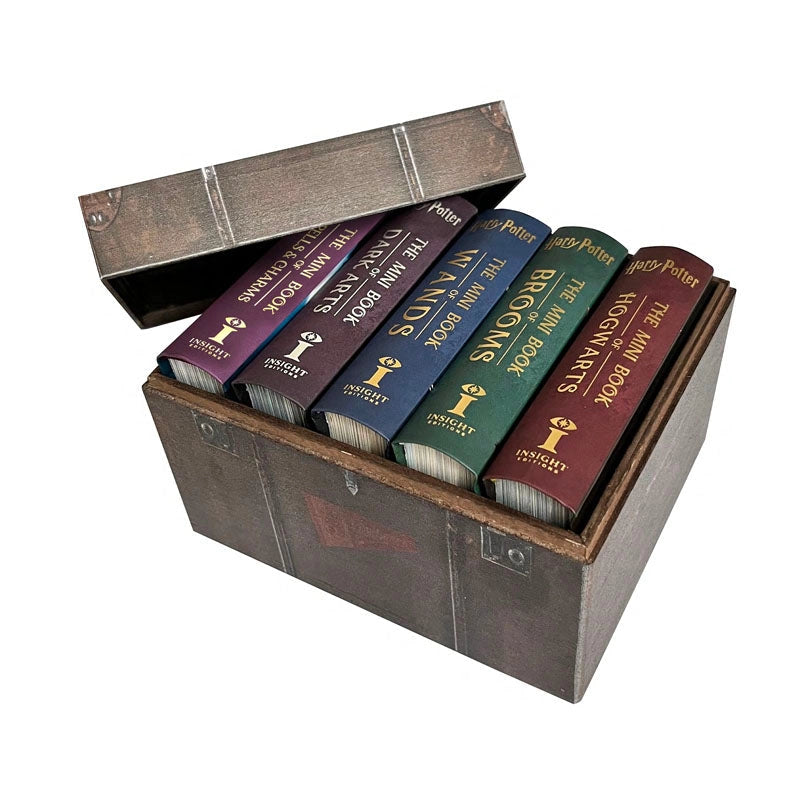Harry Potter: Mini Book Trunk (Includes 5 Mini Books)
